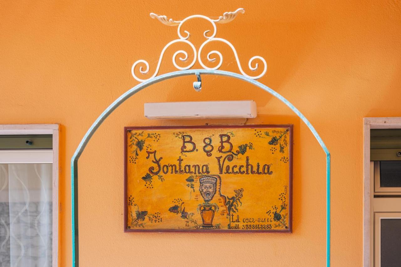 مبيت وإفطار تاورمينا Fontana Vecchia المظهر الخارجي الصورة